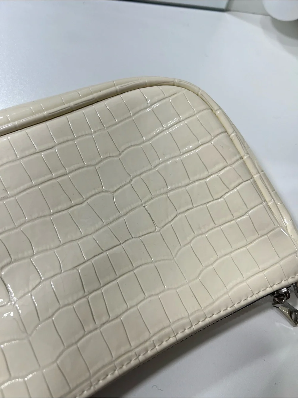 H&M Cream Croc-Embossed Shoulder Bag - Minimal Chic